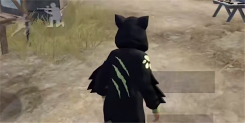 和平精英罗小黑套装值得入手吗