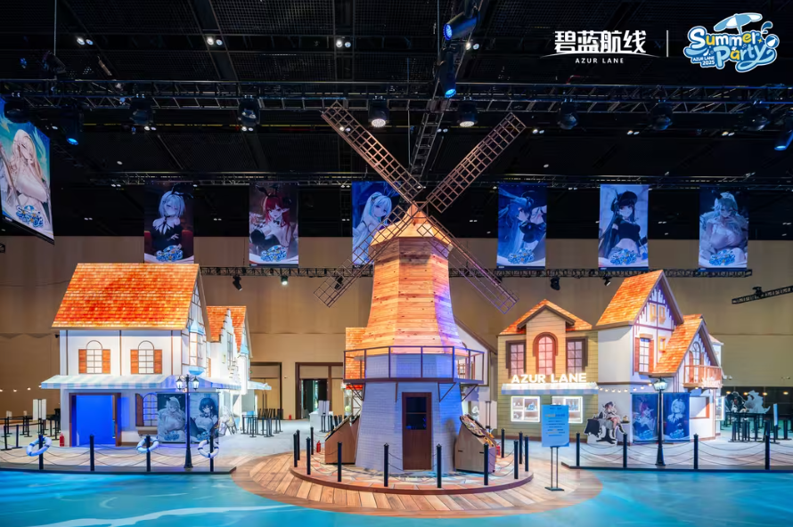 碧蓝夏日清凉奇旅《碧蓝航线》2025港区盛夏清凉节三城巡礼圆满收官